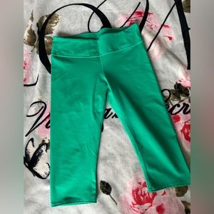 Fabletics cropped leggings bundle